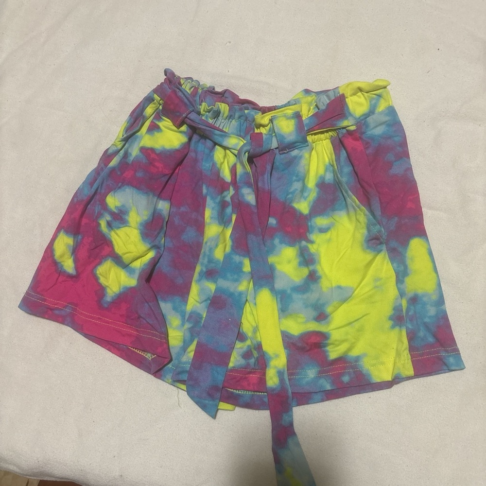 Vibrant Tie-Dye Shorts with Belt